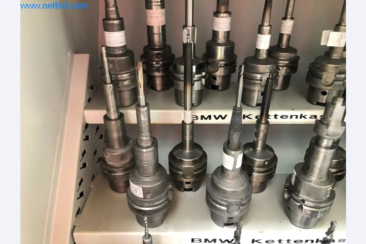 Machines et installations (moulage sous pression d'aluminium pour l'industrie automobile et ses sous-traitants)-16