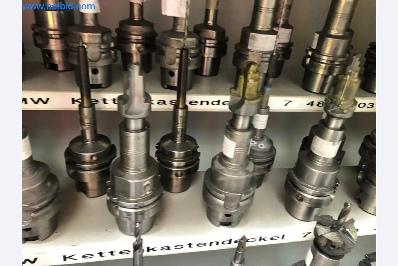 Machines et installations (moulage sous pression d'aluminium pour l'industrie automobile et ses sous-traitants)-17