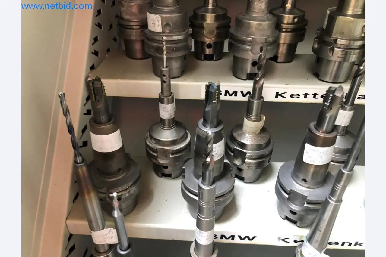 Machines et installations (moulage sous pression d'aluminium pour l'industrie automobile et ses sous-traitants)-19