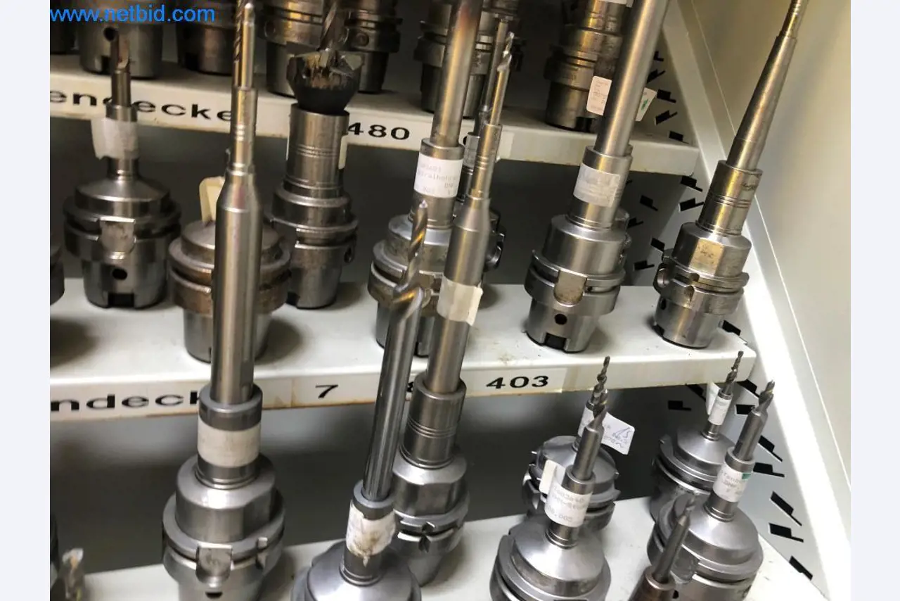 Machines et installations (moulage sous pression d'aluminium pour l'industrie automobile et ses sous-traitants)-21