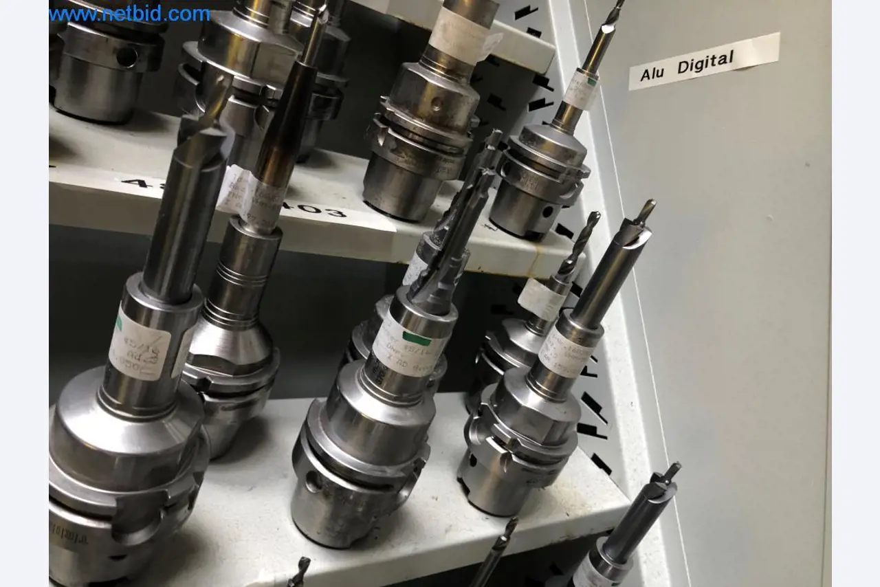 Machines et installations (moulage sous pression d'aluminium pour l'industrie automobile et ses sous-traitants)-7