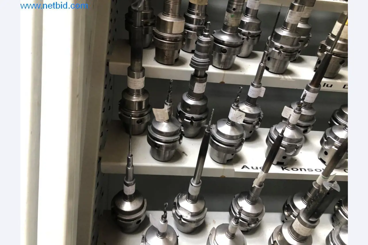 Machines et installations (moulage sous pression d'aluminium pour l'industrie automobile et ses sous-traitants)-8