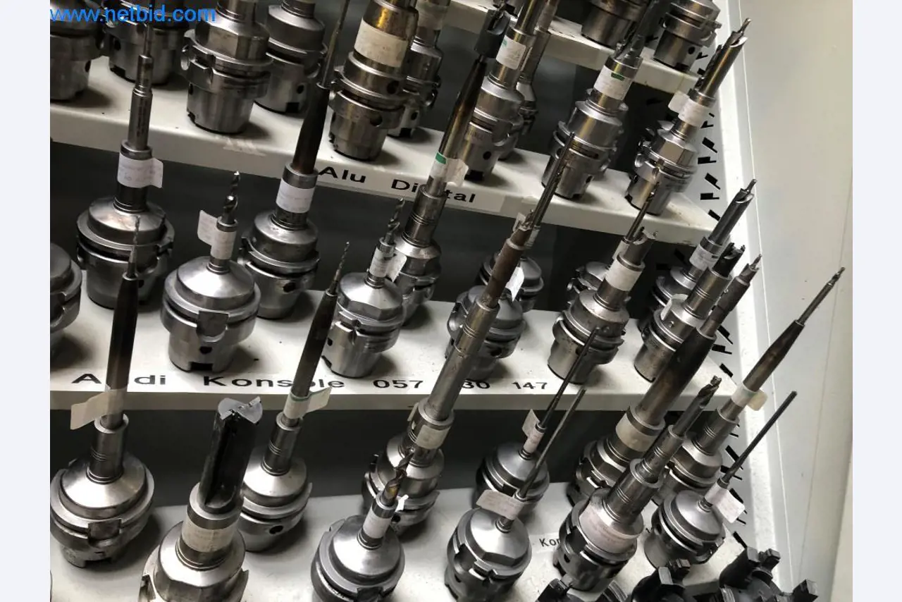 Machines et installations (moulage sous pression d'aluminium pour l'industrie automobile et ses sous-traitants)-9