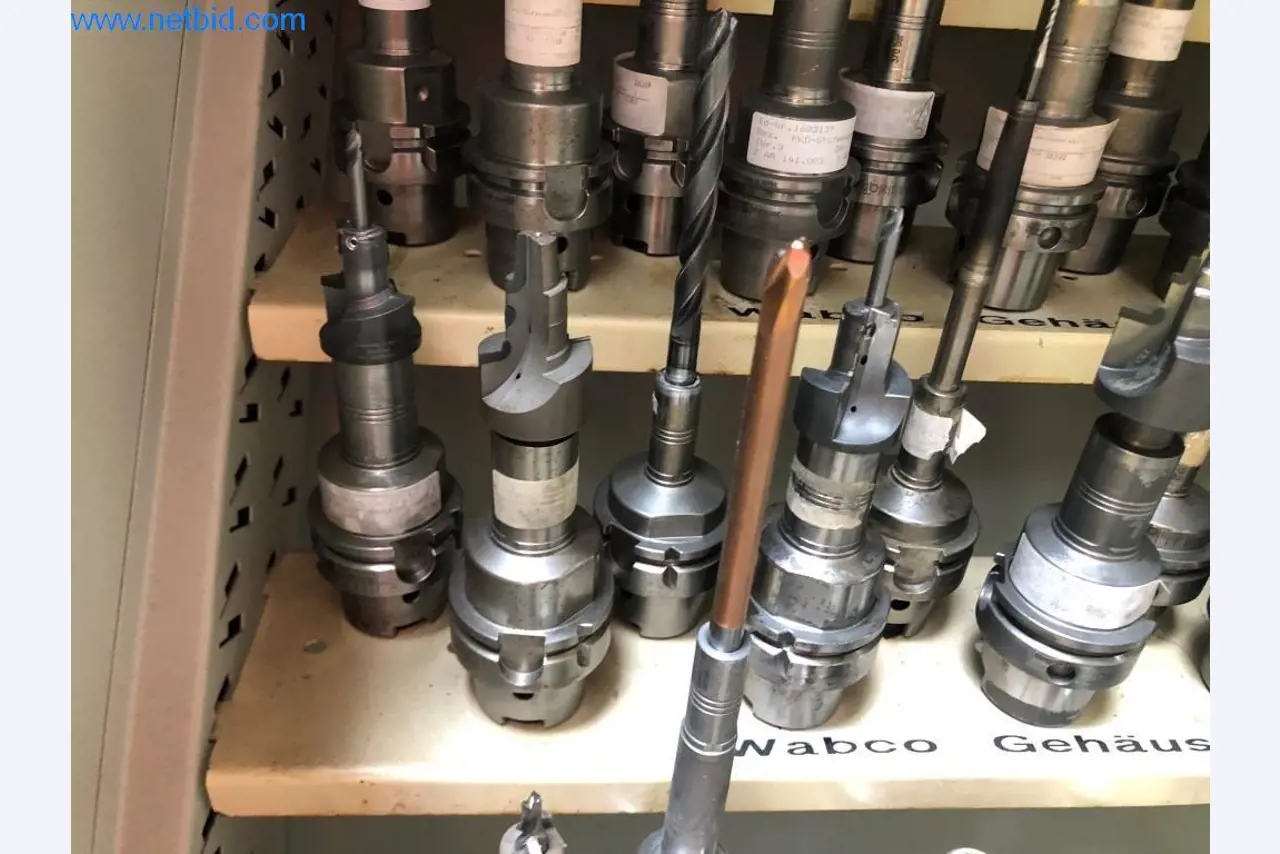 Machines et installations (moulage sous pression d'aluminium pour l'industrie automobile et ses sous-traitants)-10