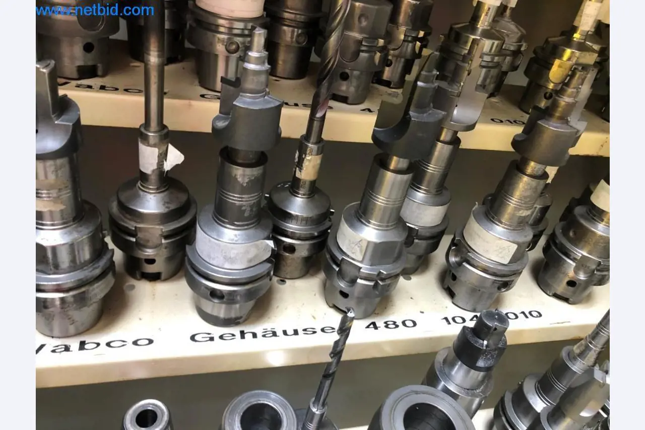 Machines et installations (moulage sous pression d'aluminium pour l'industrie automobile et ses sous-traitants)-11