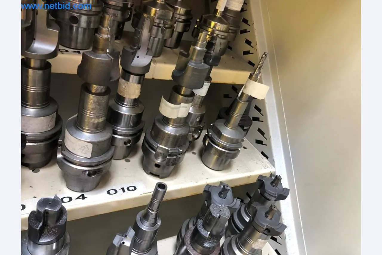 Machines et installations (moulage sous pression d'aluminium pour l'industrie automobile et ses sous-traitants)-12