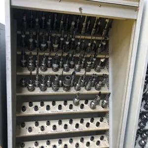 1 Posten Tool holders HSK 63