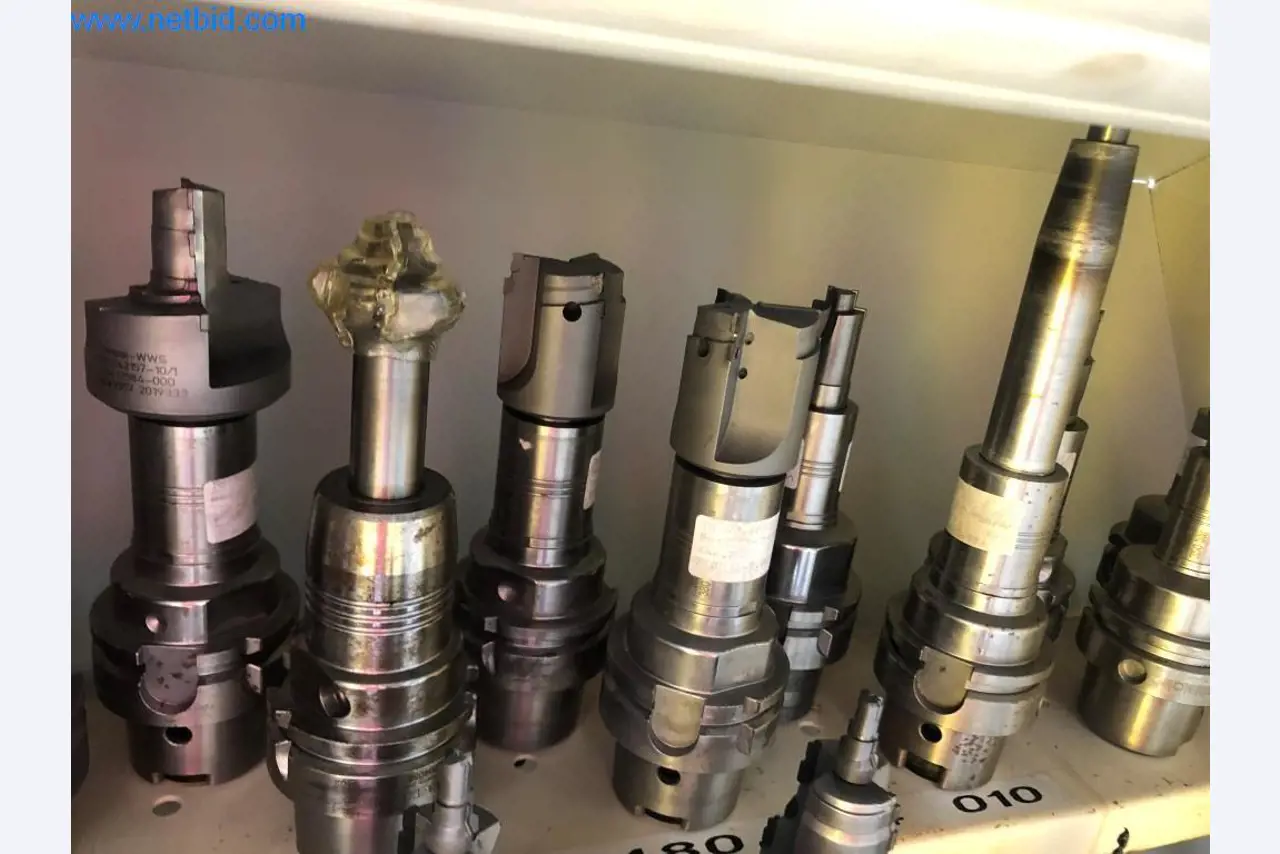 Machines et installations (moulage sous pression d'aluminium pour l'industrie automobile et ses sous-traitants)-5