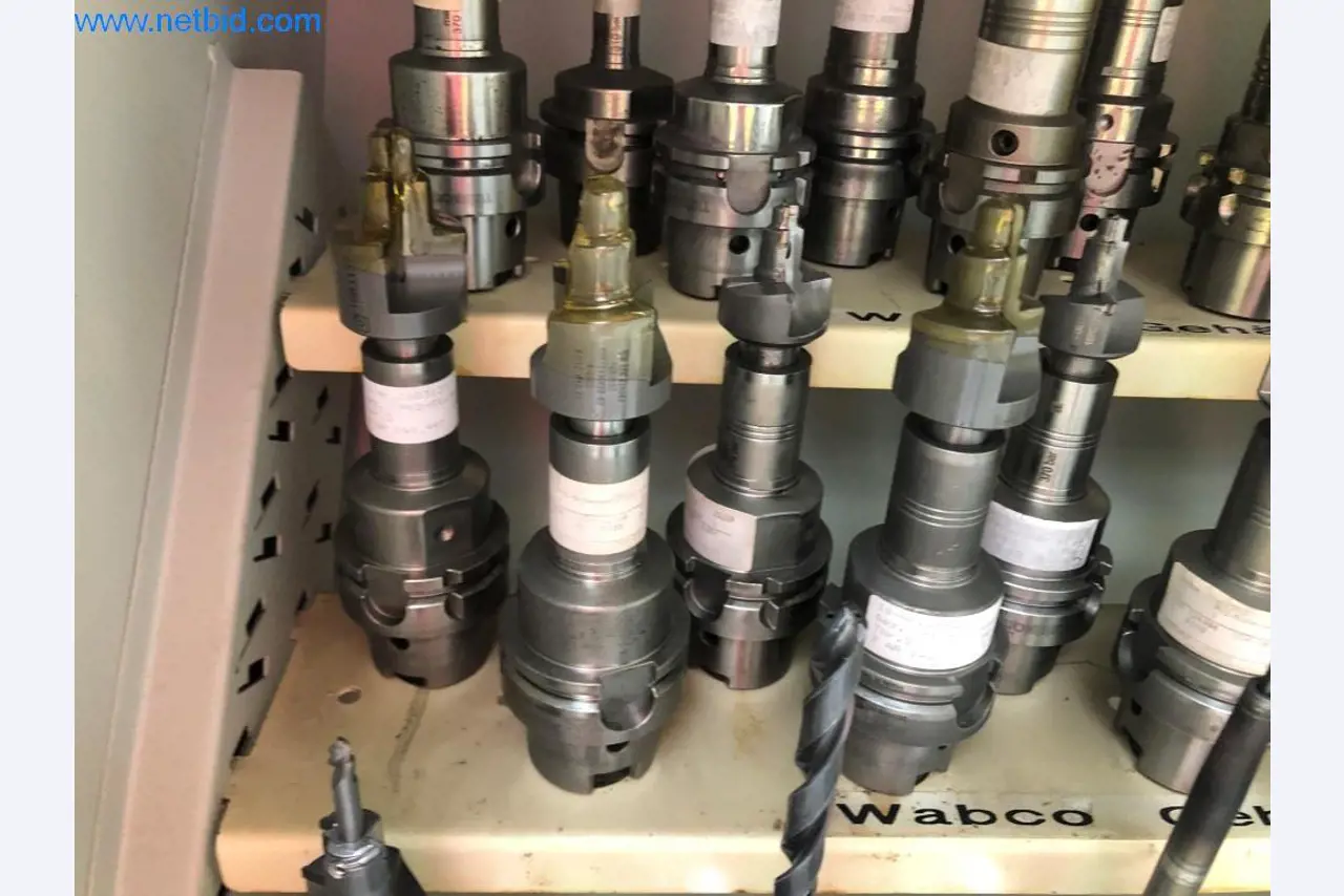 Machines et installations (moulage sous pression d'aluminium pour l'industrie automobile et ses sous-traitants)-7