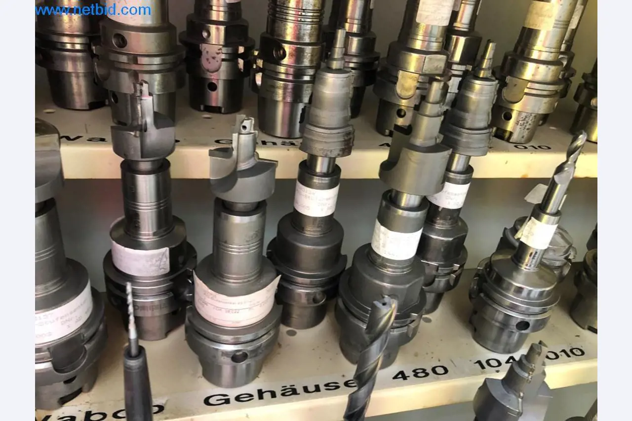 Machines et installations (moulage sous pression d'aluminium pour l'industrie automobile et ses sous-traitants)-8