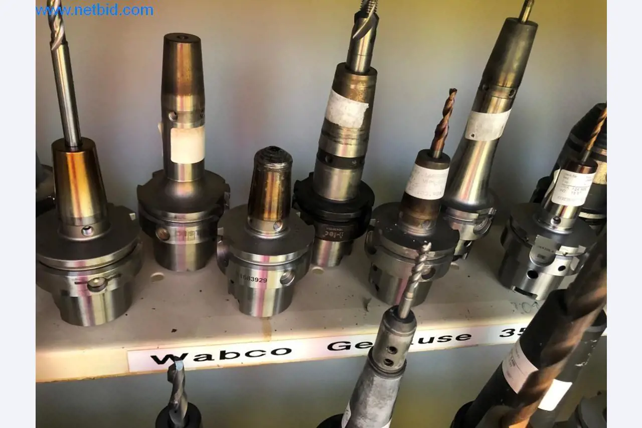 Machines et installations (moulage sous pression d'aluminium pour l'industrie automobile et ses sous-traitants)-13