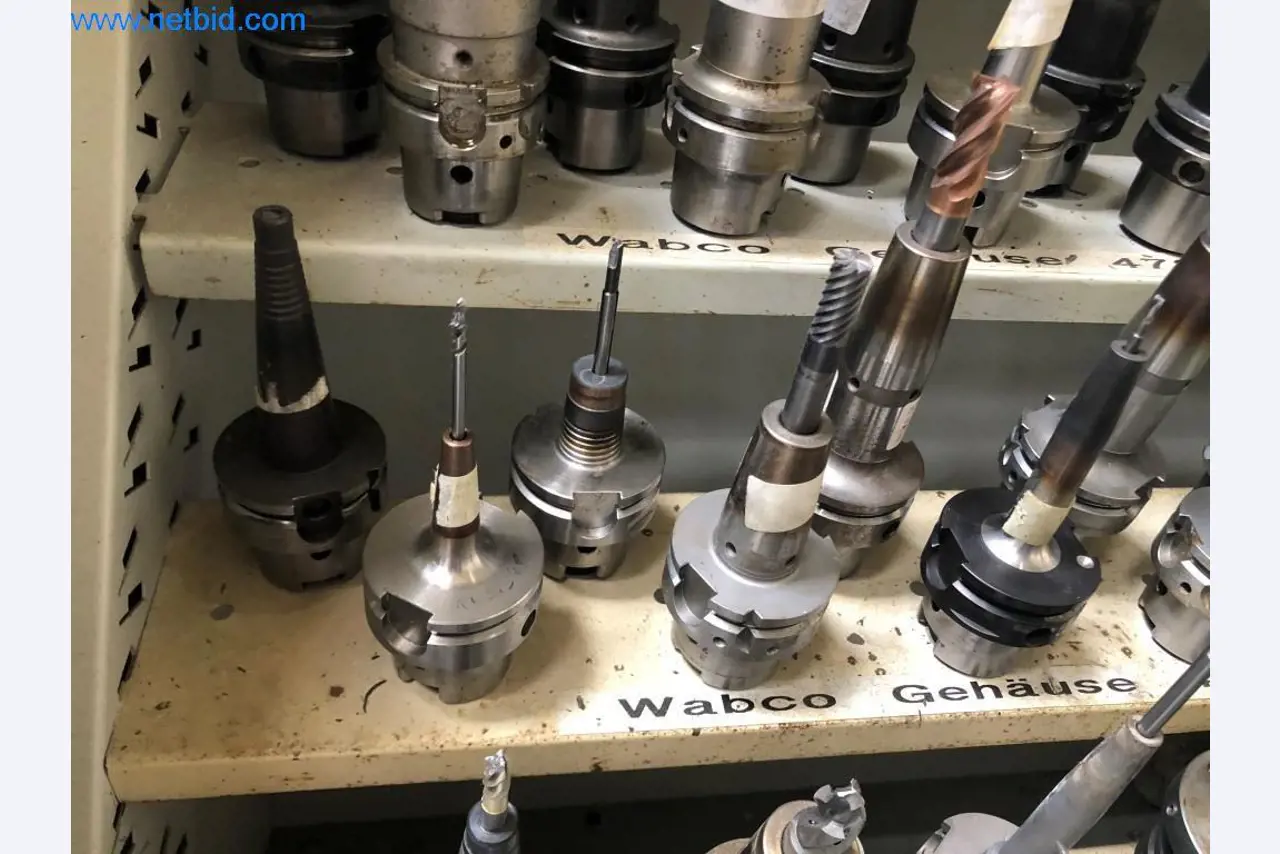 Máquinas e sistemas (fundição injectada de alumínio para a indústria automóvel e de fornecimento automóvel)-12