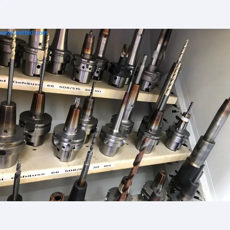 Máquinas e sistemas (fundição injectada de alumínio para a indústria automóvel e de fornecimento automóvel)-26