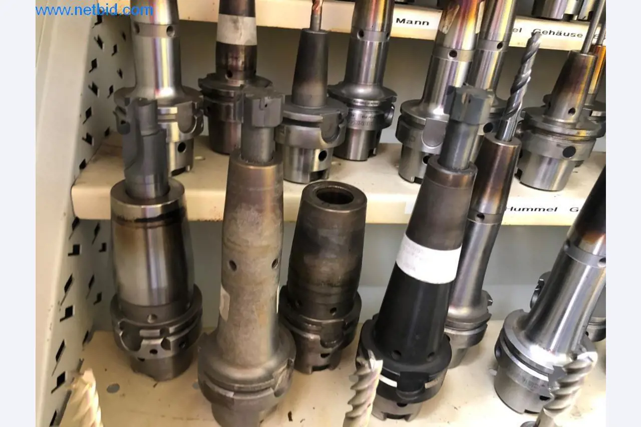 Máquinas e sistemas (fundição injectada de alumínio para a indústria automóvel e de fornecimento automóvel)-27