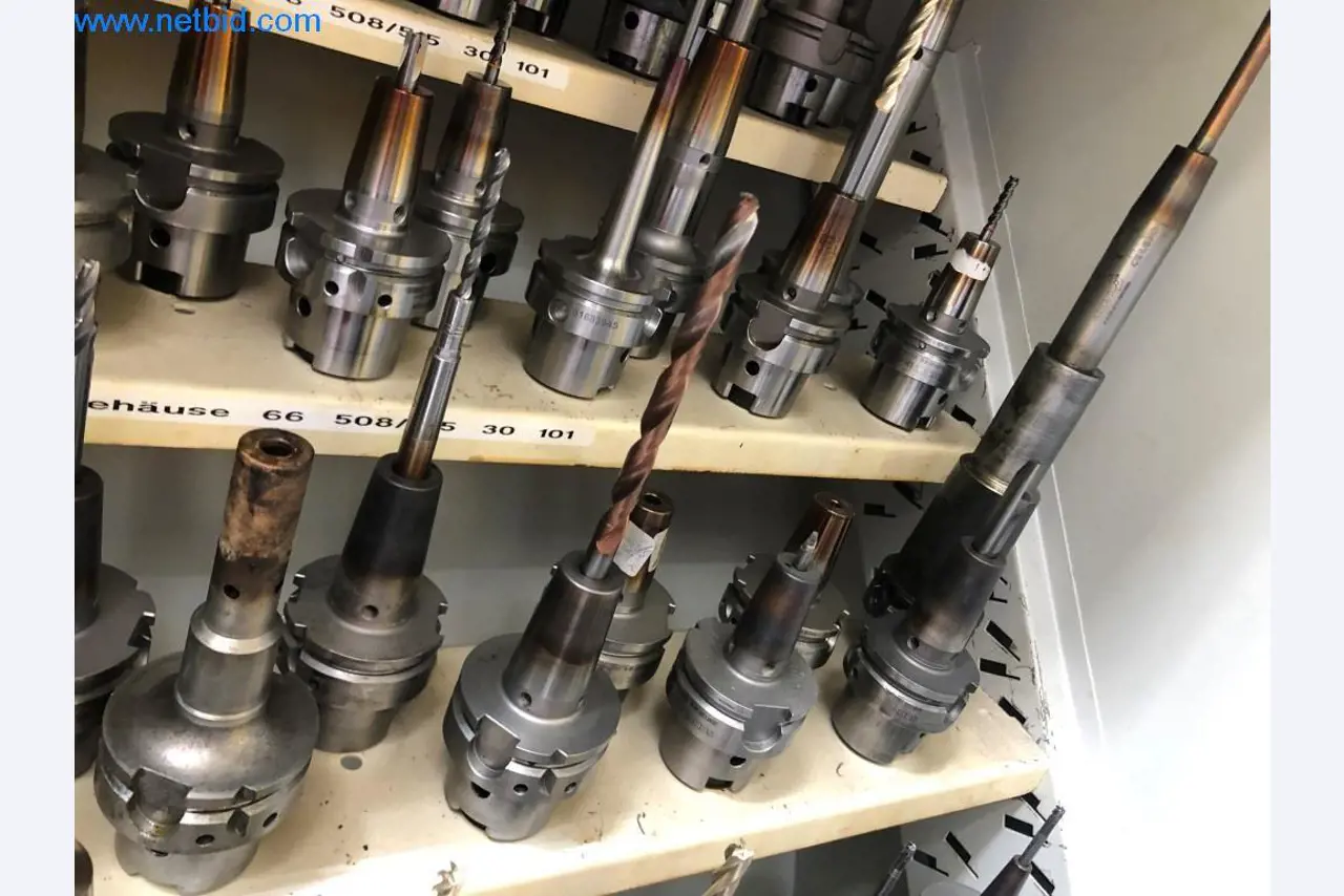 Máquinas e sistemas (fundição injectada de alumínio para a indústria automóvel e de fornecimento automóvel)-29