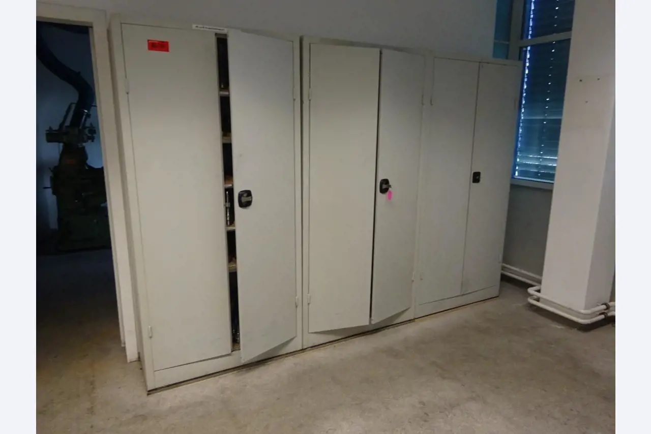 Máquinas e sistemas (fundição injectada de alumínio para a indústria automóvel e de fornecimento automóvel)-31