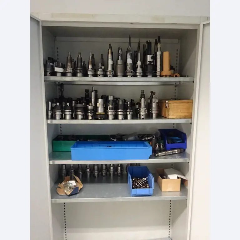 Máquinas e sistemas (fundição injectada de alumínio para a indústria automóvel e de fornecimento automóvel)-33