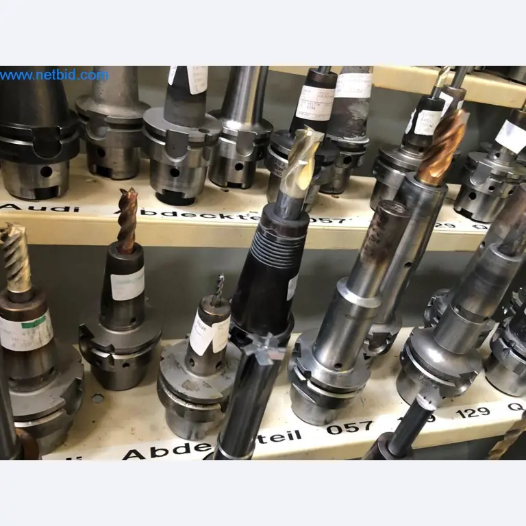 Máquinas e sistemas (fundição injectada de alumínio para a indústria automóvel e de fornecimento automóvel)-5