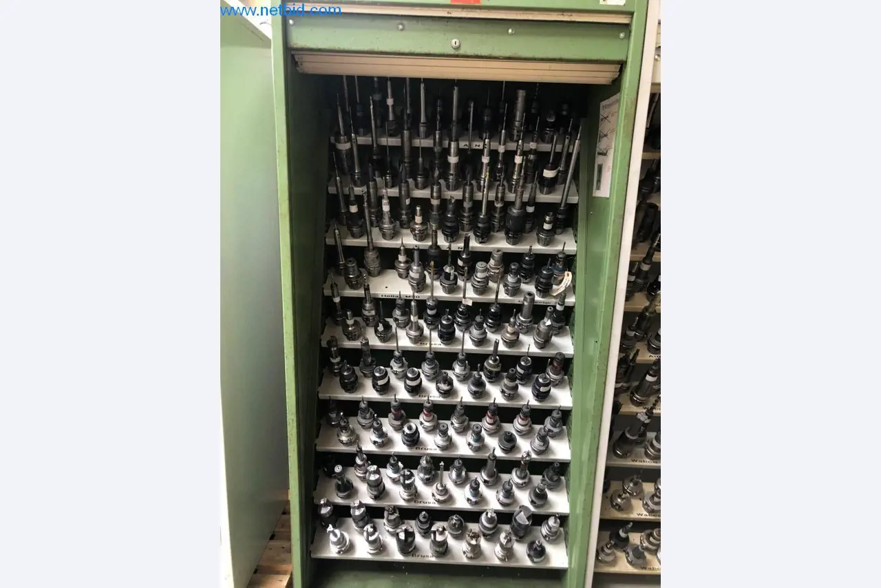 Stroje a systémy (tlakové lití hliníku pro automobilový a dodavatelský průmysl)-1