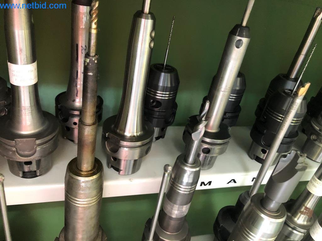 Máquinas e sistemas (fundição injectada de alumínio para a indústria automóvel e de fornecimento automóvel)-2