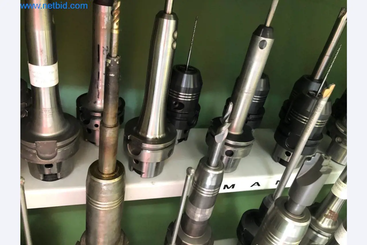 Stroje a systémy (tlakové lití hliníku pro automobilový a dodavatelský průmysl)-2