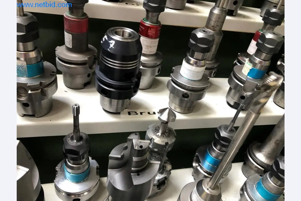 Stroje a systémy (tlakové lití hliníku pro automobilový a dodavatelský průmysl)-8