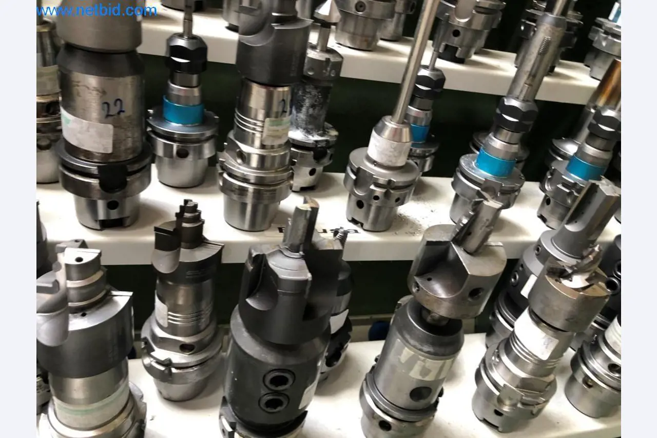 Stroje a systémy (tlakové lití hliníku pro automobilový a dodavatelský průmysl)-9