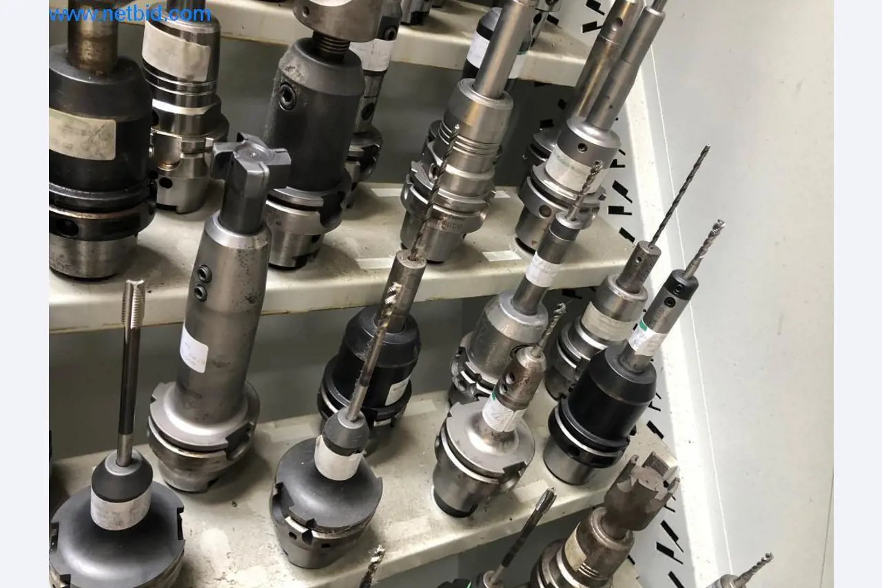 Maschinen und Anlagen (Aluminiumdruckguss für die Automobil- und Automobilzulieferindustrie)-11