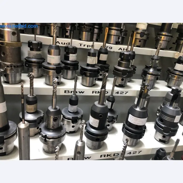 Máquinas e sistemas (fundição injectada de alumínio para a indústria automóvel e de fornecimento automóvel)-10