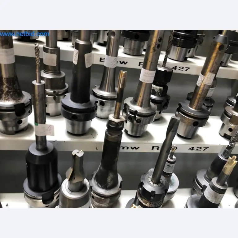 Máquinas e sistemas (fundição injectada de alumínio para a indústria automóvel e de fornecimento automóvel)-12