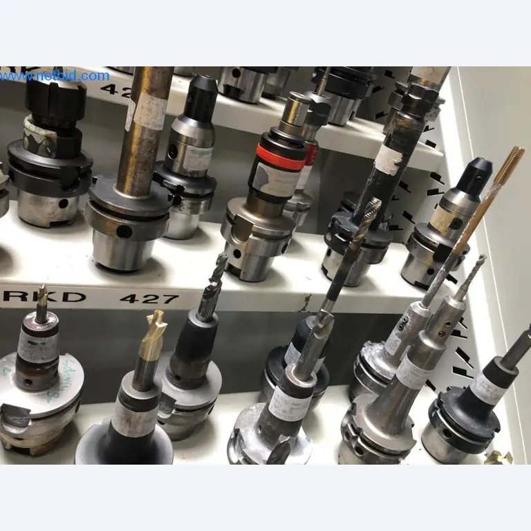 Máquinas e sistemas (fundição injectada de alumínio para a indústria automóvel e de fornecimento automóvel)-13