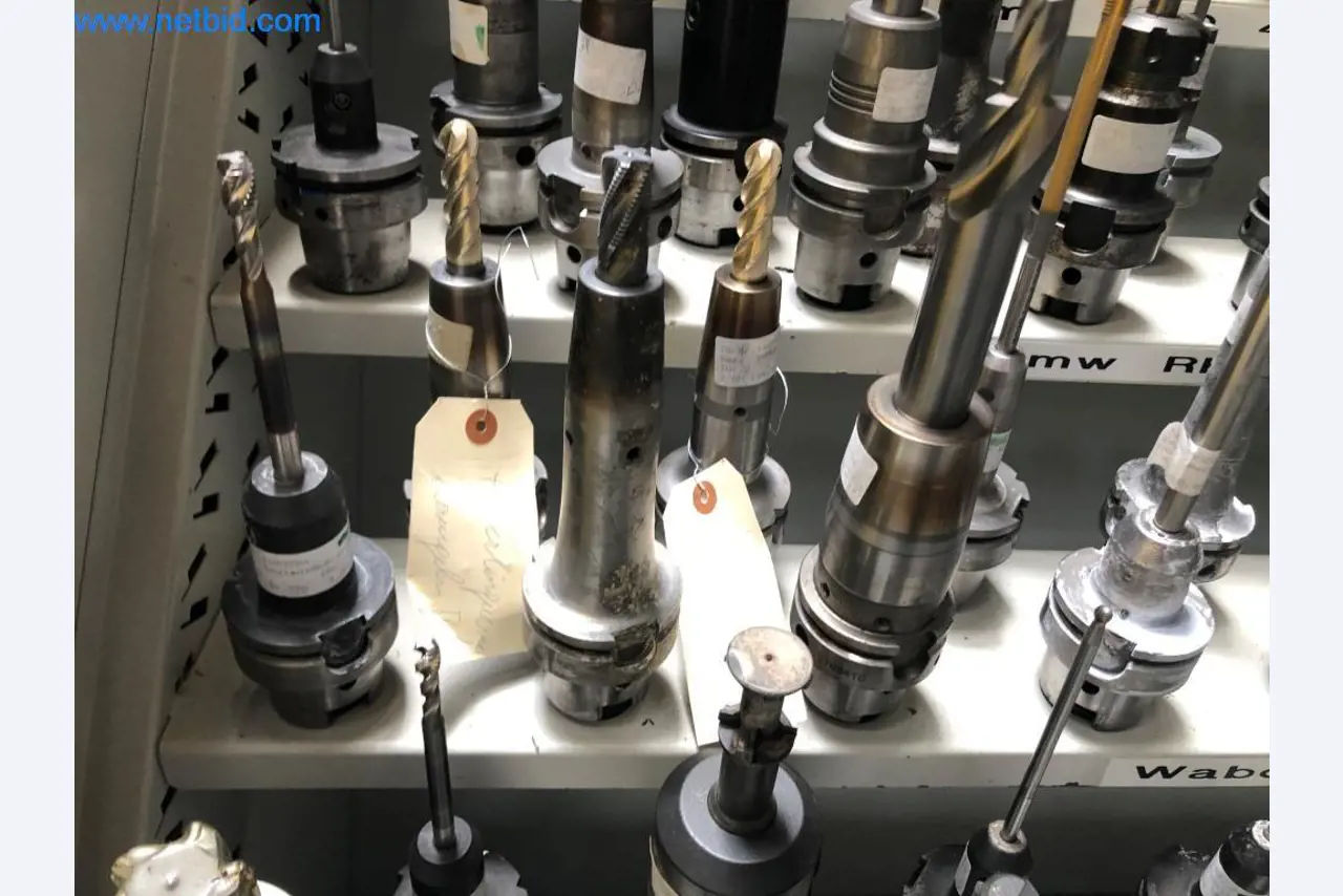 Máquinas e sistemas (fundição injectada de alumínio para a indústria automóvel e de fornecimento automóvel)-14