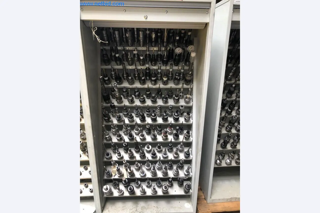 Máquinas e sistemas (fundição injectada de alumínio para a indústria automóvel e de fornecimento automóvel)-1