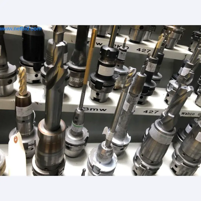 Máquinas e sistemas (fundição injectada de alumínio para a indústria automóvel e de fornecimento automóvel)-3