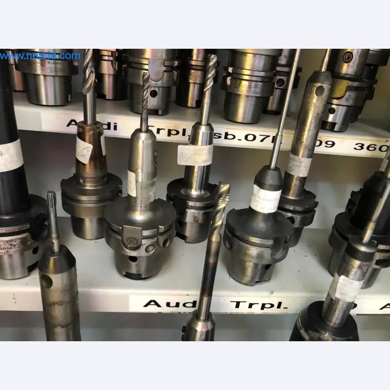 Máquinas e sistemas (fundição injectada de alumínio para a indústria automóvel e de fornecimento automóvel)-7