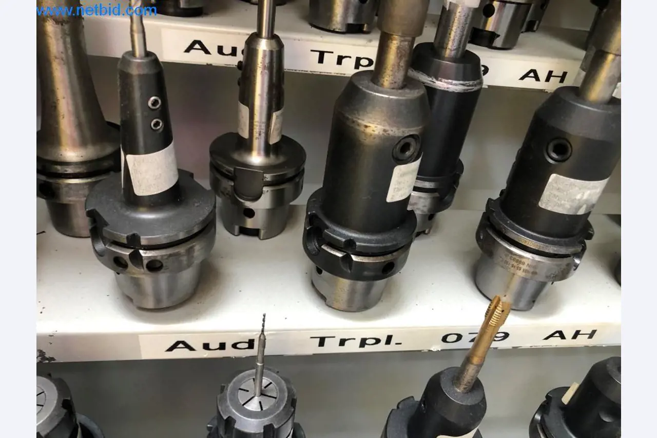 Máquinas e sistemas (fundição injectada de alumínio para a indústria automóvel e de fornecimento automóvel)-9