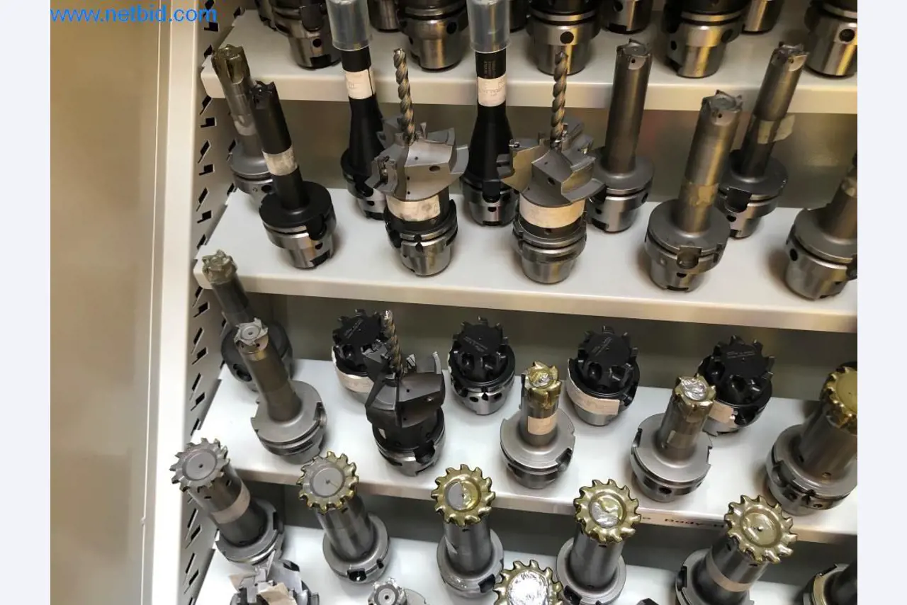 Máquinas e sistemas (fundição injectada de alumínio para a indústria automóvel e de fornecimento automóvel)-10