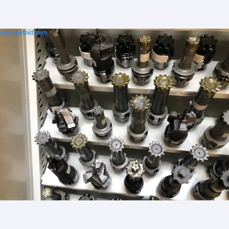 Máquinas e sistemas (fundição injectada de alumínio para a indústria automóvel e de fornecimento automóvel)-11