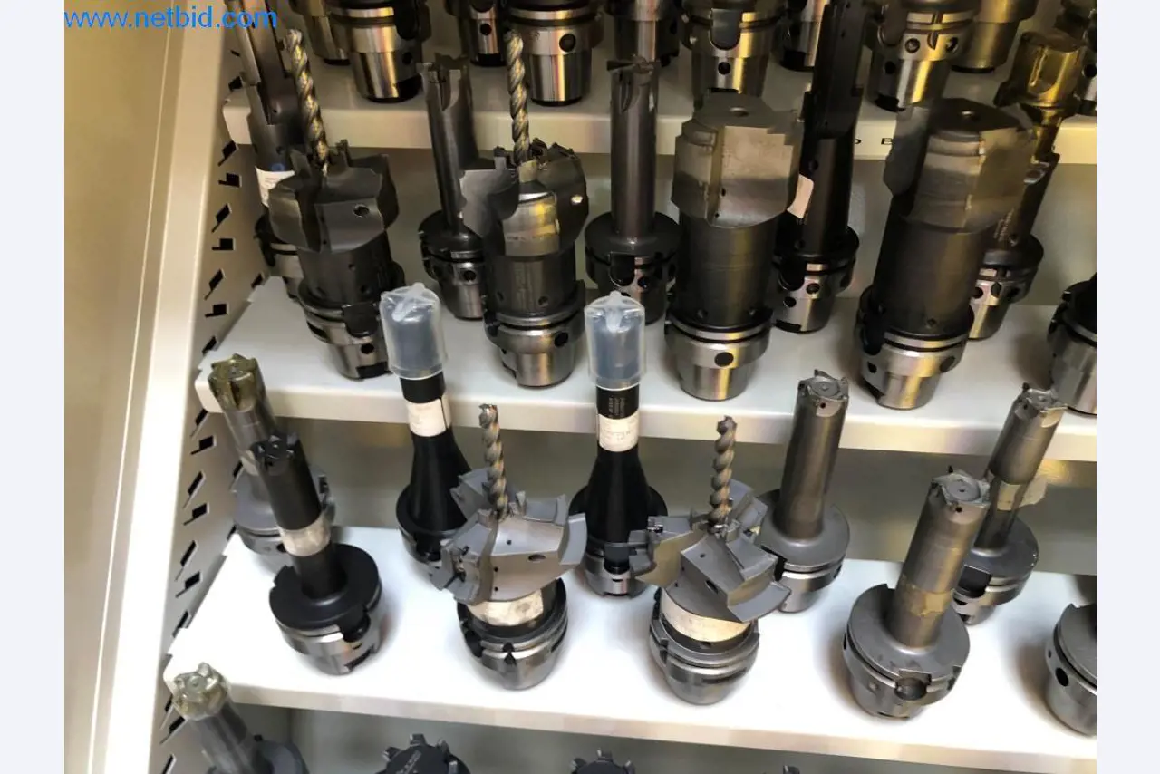 Máquinas e sistemas (fundição injectada de alumínio para a indústria automóvel e de fornecimento automóvel)-7