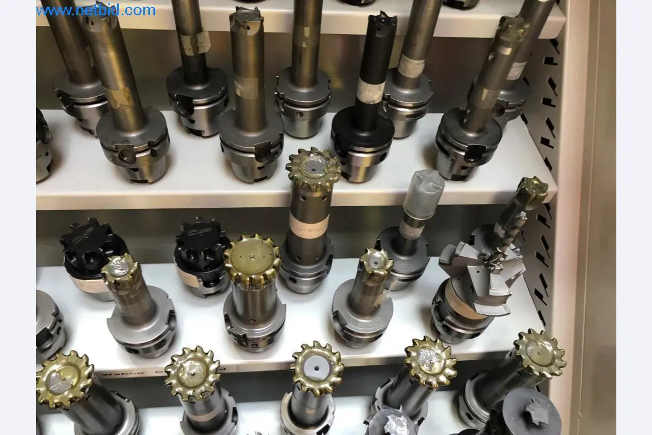 Máquinas e sistemas (fundição injectada de alumínio para a indústria automóvel e de fornecimento automóvel)-9