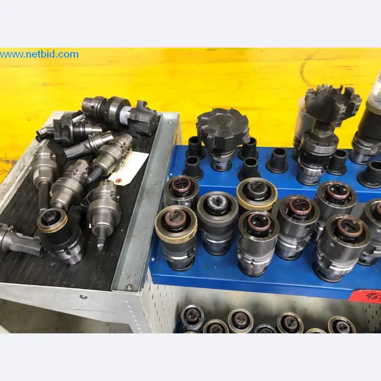 Máquinas e sistemas (fundição injectada de alumínio para a indústria automóvel e de fornecimento automóvel)-2