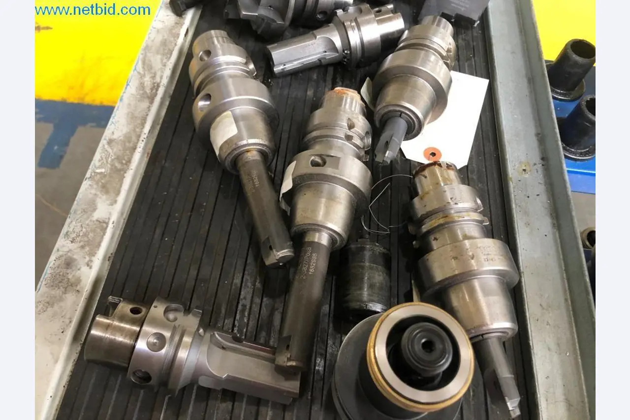 Máquinas e sistemas (fundição injectada de alumínio para a indústria automóvel e de fornecimento automóvel)-4