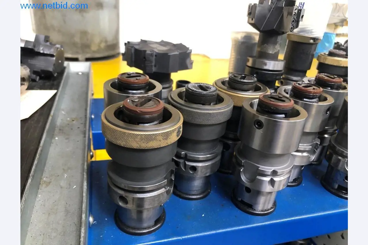 Máquinas e sistemas (fundição injectada de alumínio para a indústria automóvel e de fornecimento automóvel)-6