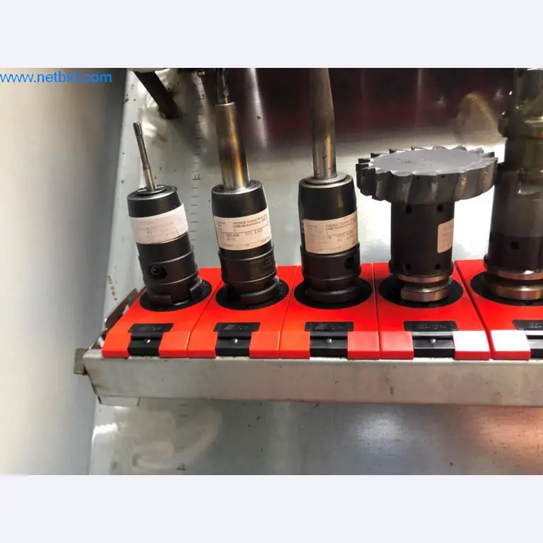 Máquinas e sistemas (fundição injectada de alumínio para a indústria automóvel e de fornecimento automóvel)-11