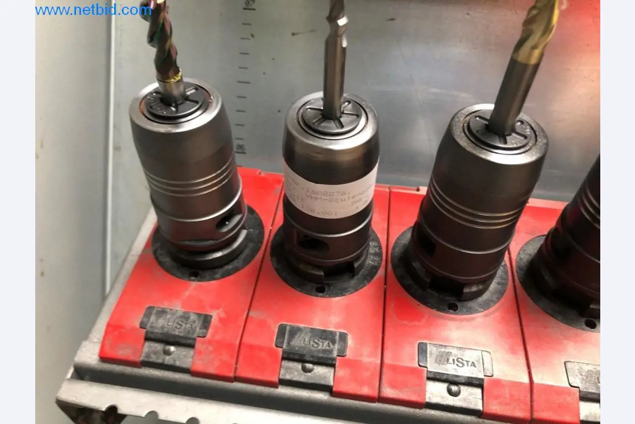 Máquinas e sistemas (fundição injectada de alumínio para a indústria automóvel e de fornecimento automóvel)-13