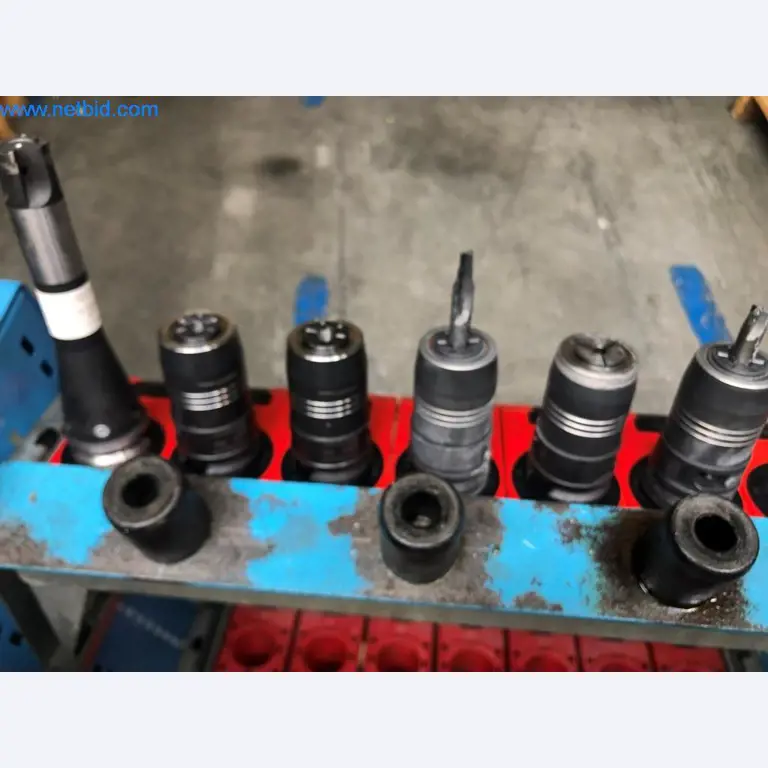 Máquinas e sistemas (fundição injectada de alumínio para a indústria automóvel e de fornecimento automóvel)-7