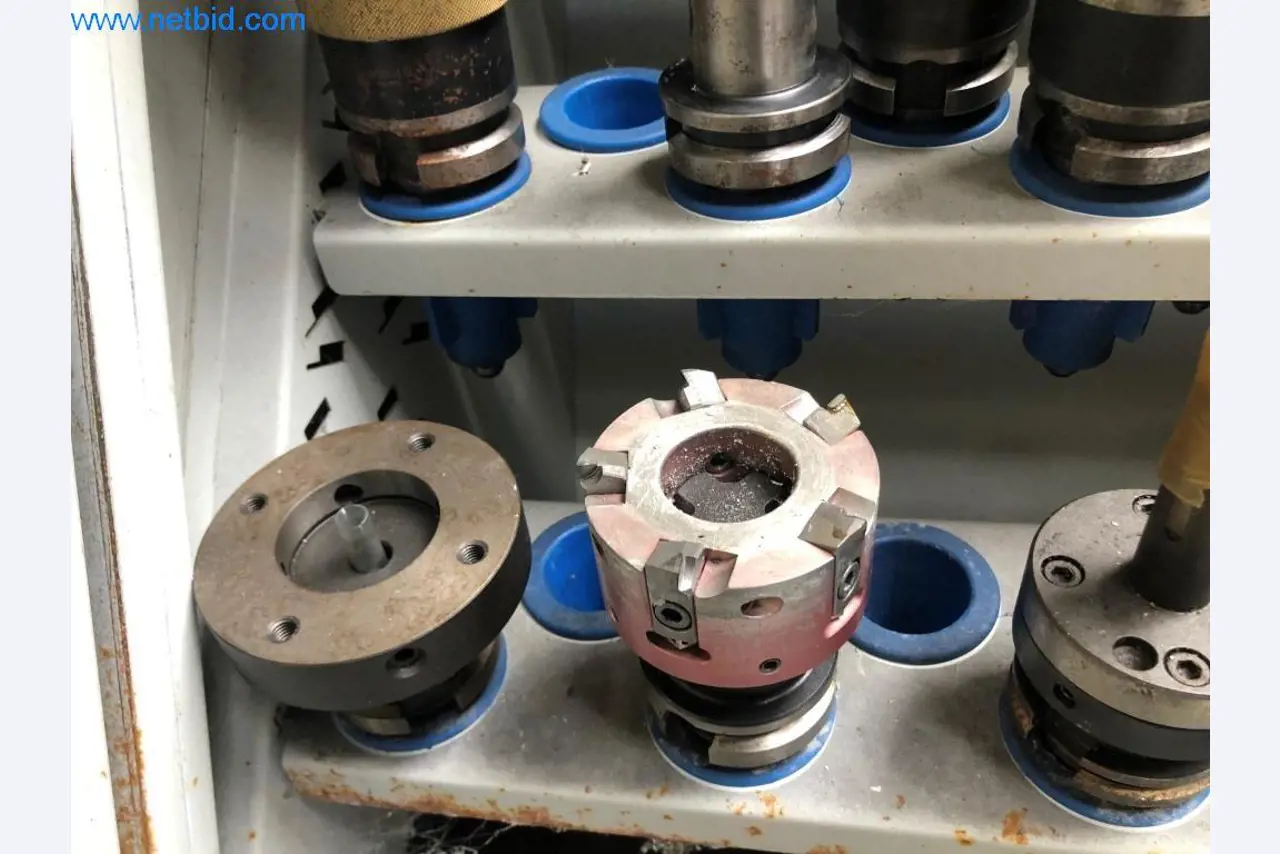 Máquinas e sistemas (fundição injectada de alumínio para a indústria automóvel e de fornecimento automóvel)-12