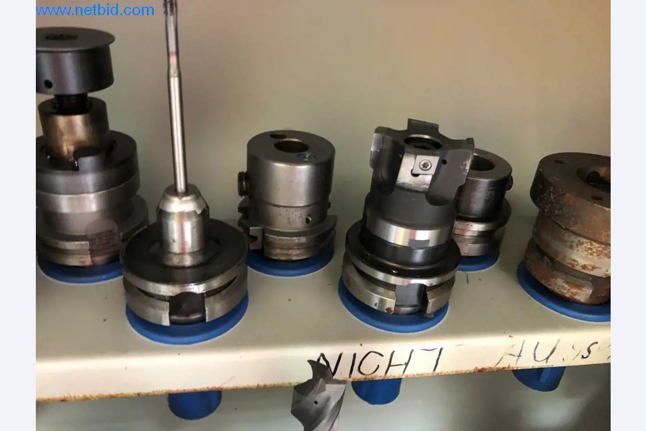 Máquinas e sistemas (fundição injectada de alumínio para a indústria automóvel e de fornecimento automóvel)-13