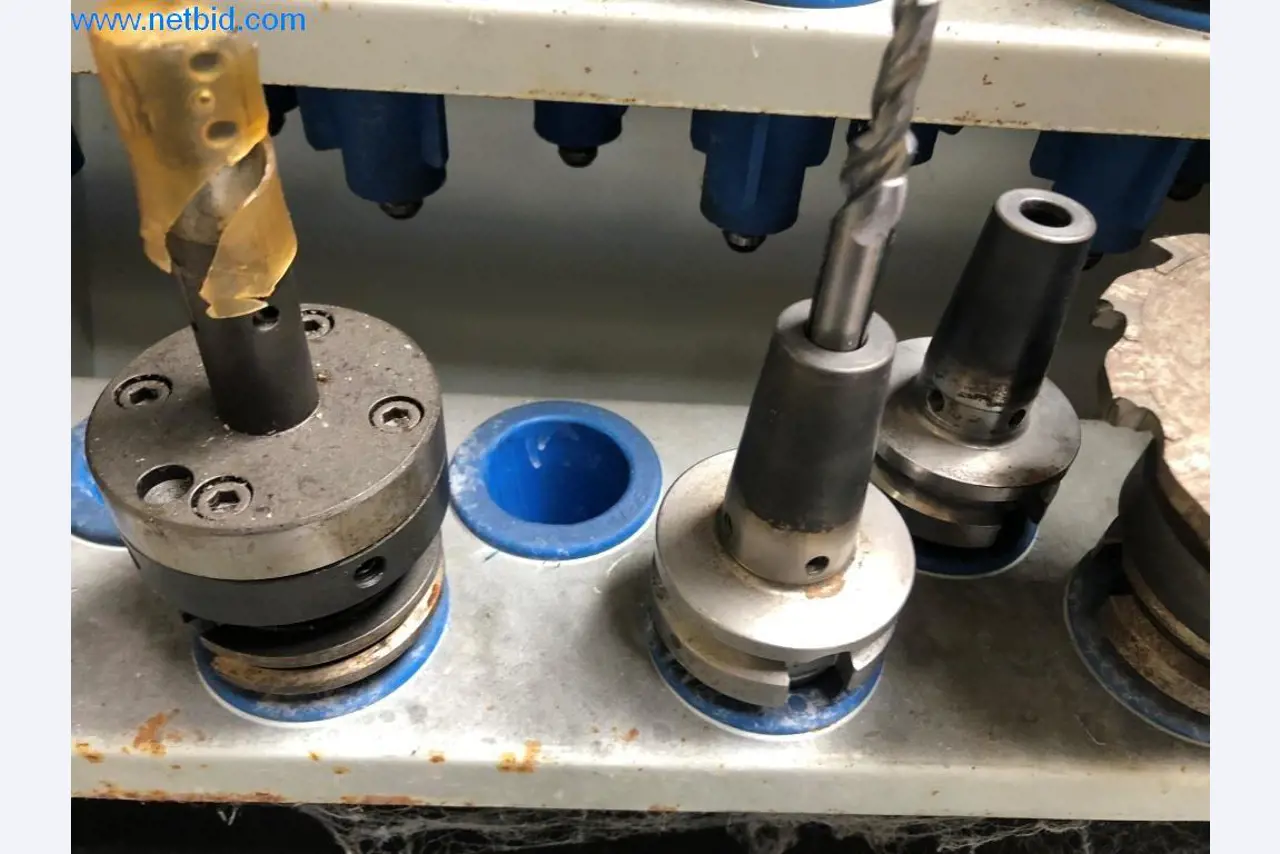 Máquinas e sistemas (fundição injectada de alumínio para a indústria automóvel e de fornecimento automóvel)-14