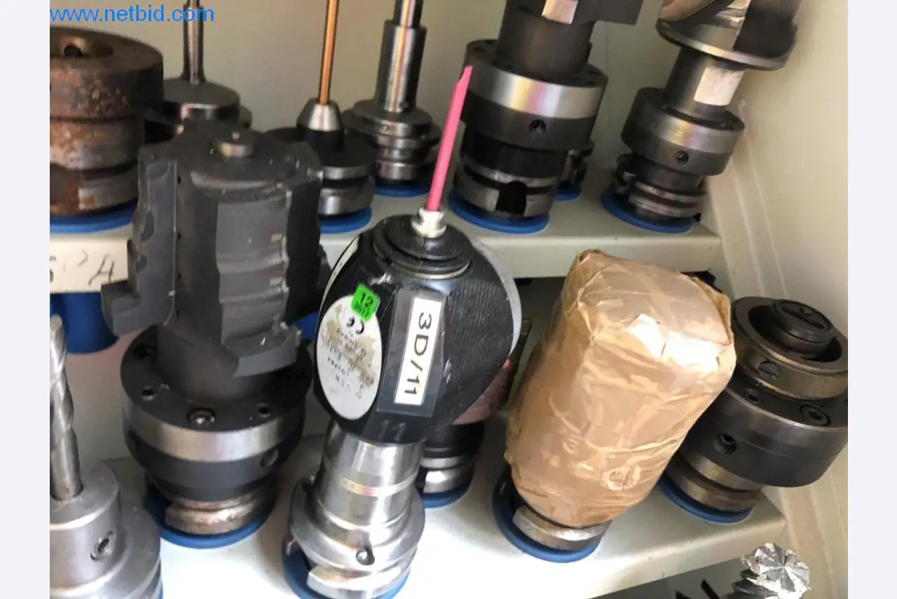 Máquinas e sistemas (fundição injectada de alumínio para a indústria automóvel e de fornecimento automóvel)-16